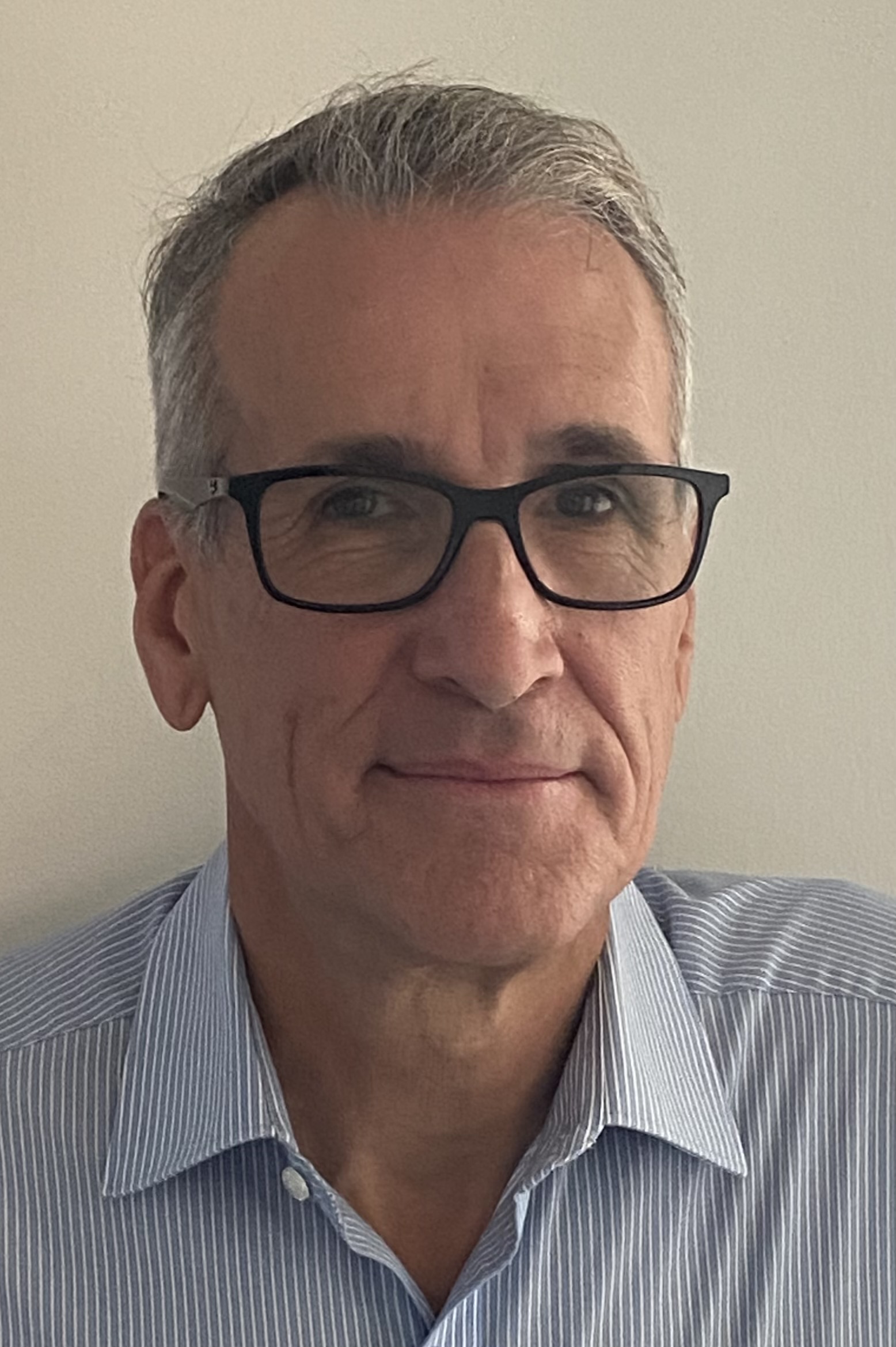 Image of Dean LINDSAY